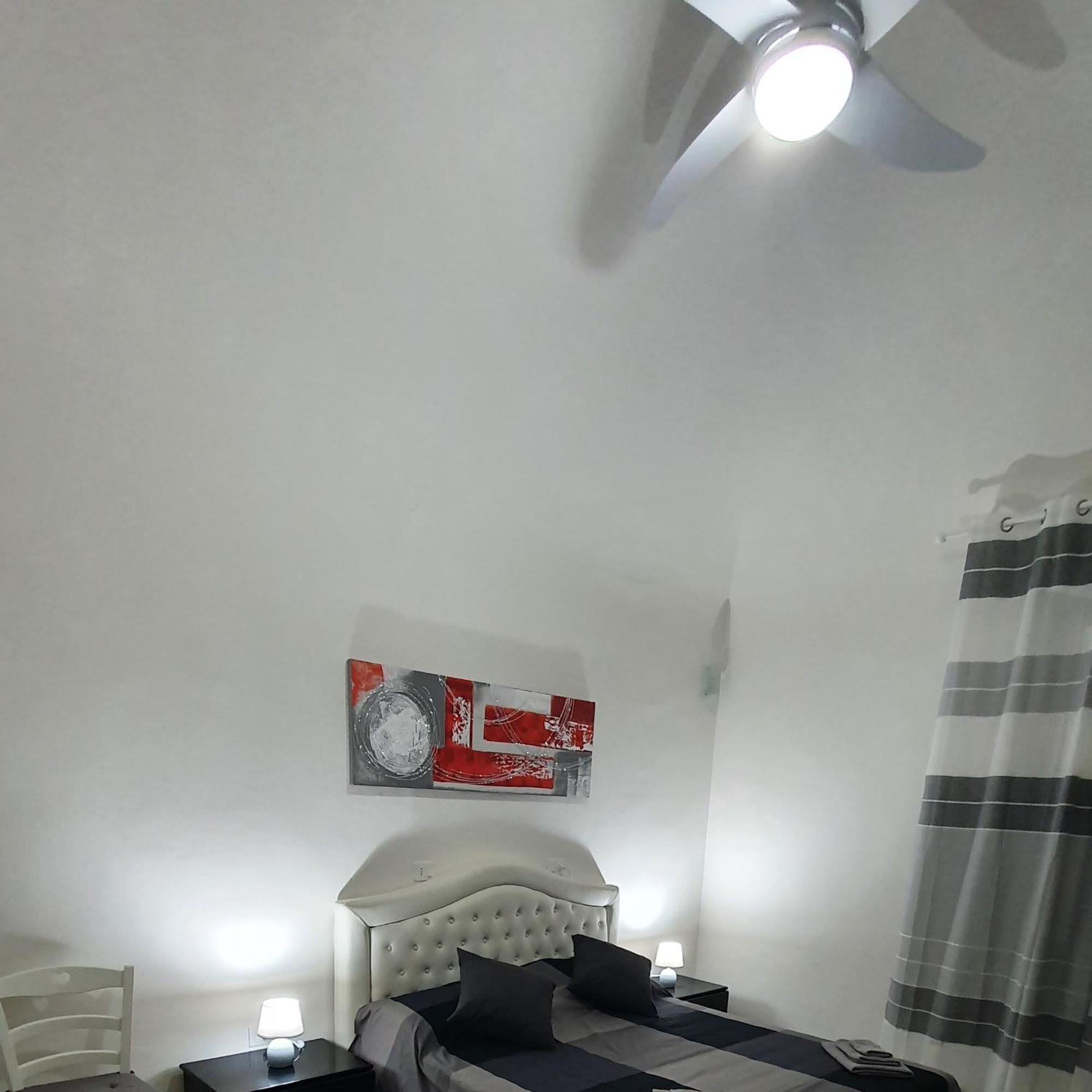 Rooms Cris Pisa Rum bild